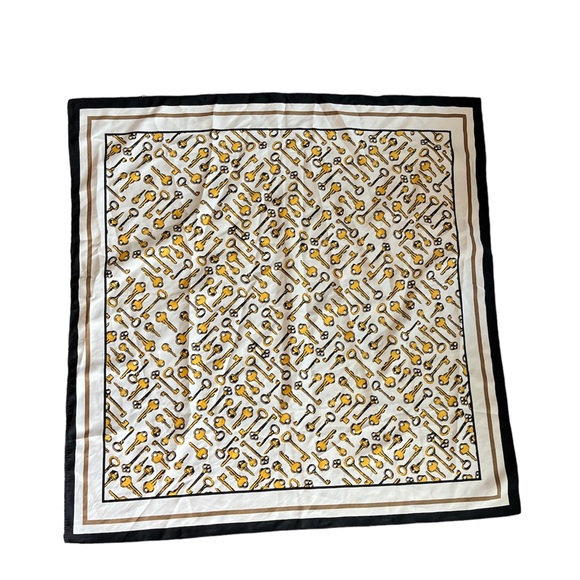 Vintage Antique Keys Scarf in excellent condition. Measurements are 25”x25”. - Picture 2 of 3